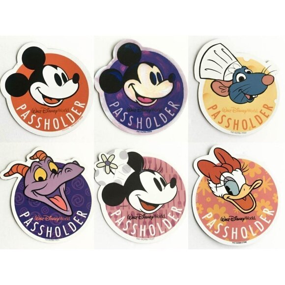 Lot of 6 Disney Passholder Magnets - Picture 2 of 8